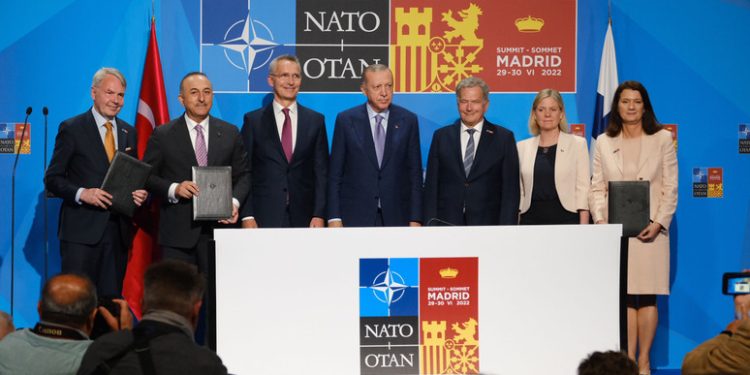 Ένταξη Φινλανδίας & Σουηδίας στo NATO