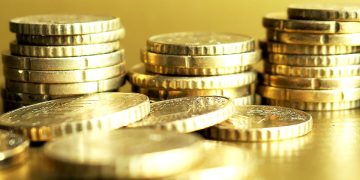 ΤτΕ: Αυξήθηκαν κατά €2,7 δισ. οι καταθέσεις νοικοκυριών & επιχειρήσεων τον Ιούνιο του 2022