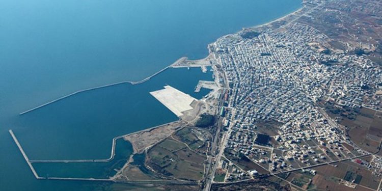 Η αναβολή της αποκρατικοποίησης του λιμένα Αλεξανδρούπολης & η “πρόβλεψη” του Economist