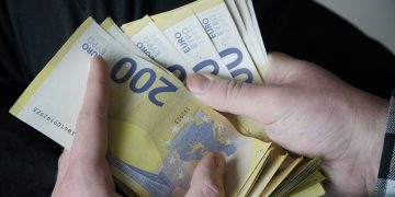 Τι καταβάλλεται από το υπουργείο Εργασίας, τον e-ΕΦΚΑ & τη ΔΥΠΑ, έως τις 23 Σεπτεμβρίου