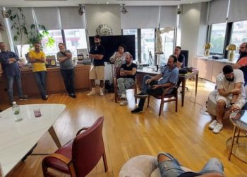 Συνάντηση του Δημάρχου Αλεξανδρούπολης με εκπροσώπους της εστίασης​​ για το ζήτημα των εργασιών εγκατάστασης του δικτύου διανομής φυσικού αερίου