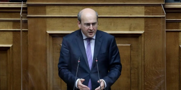 Κ. Χατζηδάκης: Αύξηση 7,65% για τους συνταξιούχους  από τις αρχές του επόμενου χρόνου