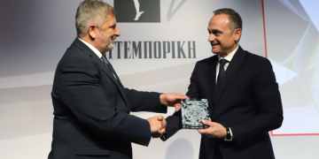 “Diamonds of the Greek Economy 2022”: H DASTERI AE βραβεύτηκε ως μια από τις δυναμικότερες ελληνικές επιχειρήσεις