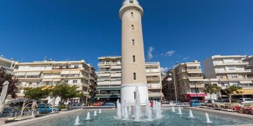 Δήμος Αλεξανδρούπολης: Τοποθέτηση αυτόματων απινιδωτών σε δημόσιους χώρους και χώρους άθλησης