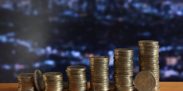 ΑΕΠ: Στο 5,9% η ανάπτυξη στην Ελλάδα το 2022