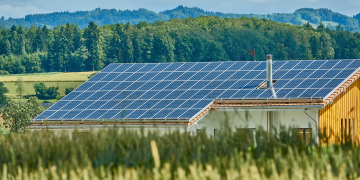 Φωτοβολταϊκά στη στέγη: Έως 75% η επιδότηση [Αναλυτικά κριτήρια & δικαιούχοι]