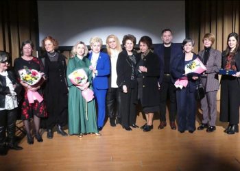 Τιμητική βράβευση γυναικών από τον Σύλλογο Κυριών και Δεσποινίδων και τον Δήμο Αλεξανδρούπολης