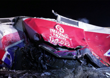 Τραγωδία με 40 νεκρούς & 72 τραυματίες από τη σύγκρουση τρένων στα Τέμπη – Συνελήφθη ο σταθμάρχης Λάρισας