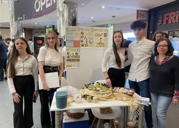 Προϊόντα ομορφιάς από μετάξι δημιούργησαν μικροί «επιχειρηματίες» από το Διδυμότειχο