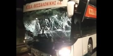 Ενα νεκρος και πέντε τραυματίες σε τροχαίο στο ύψος της σήραγγας του Πλαταμώνα