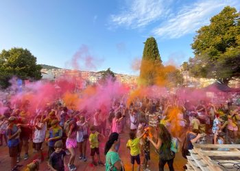 Το φεστιβάλ χρωμάτων ταξιδεύει στο Διδυμότειχο