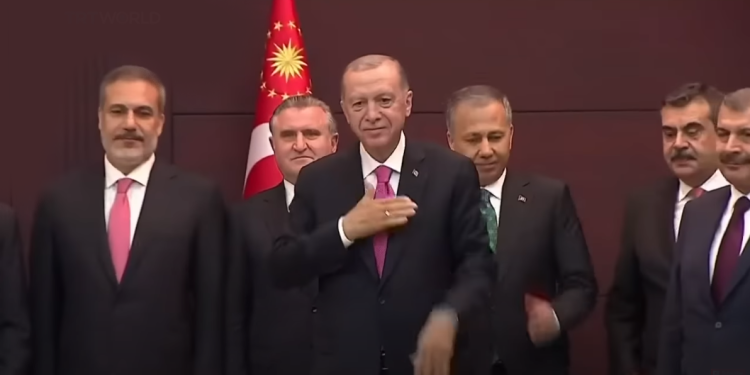 Πληθωρισμός & ένταξη της Σουηδίας στο ΝΑΤΟ τα πρώτα προβλήματα της νέας κυβέρνησης της Τουρκίας