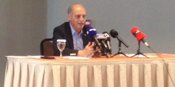 Βελόπουλος: Αυτός που δολοφόνησε το λαό εθνικά, κοινωνικά, πολιτικά, οικονομικά δεν μπορεί να είναι ο σωτήρας του