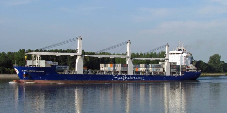 Λιμάνι Αλεξανδρούπολης: Ελλιμενισμός του πλοίου BBC Regalia