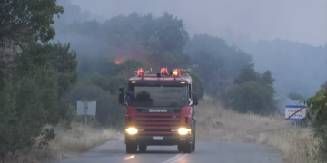 Μαίνεται για 3η μέρα η φωτιά στην Αλεξανδρούπολη – Μάχη με τις φλόγες σε Νίψα & Μοναστηράκι [photos]