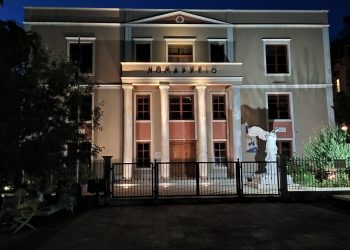 “7+7: Τοπία φτιαγμένα με χώμα και νερό” – Έκθεση ζωγραφικής του Γιάννη Βαρσαμούδη