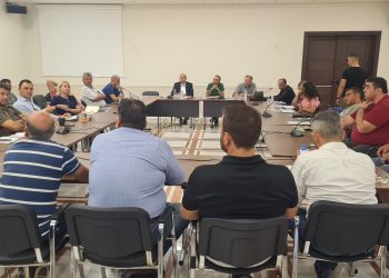 Αλεξανδρούπολη: Ενημερωτική σύσκεψη αγροτών και κτηνοτρόφων υπό την προεδρία του Σταύρου Κελέτση