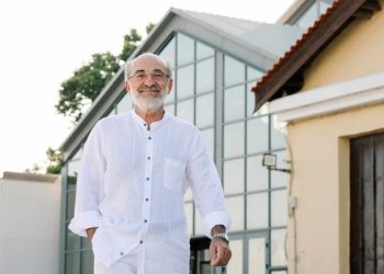 Πόλη και Πολίτες: Το ψηφοδέλτιο της παράταξης του Βαγγέλη Λαμπάκη