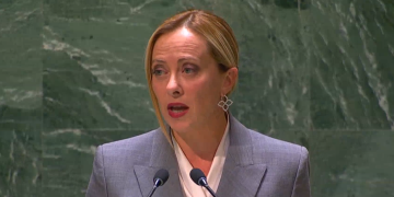 Κυβέρνηση Μελόνι: Βάζει στο στόχαστρο αλλοδαπούς που λένε ψέματα για την ηλικία τους