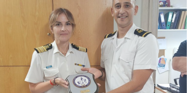 Η αντιπλοίαρχος Ουζούνογλου Ραλλού ανέβαλε το Κεντρικό Λιμεναρχείο Αλεξανδρούπολης