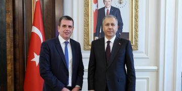 Συνεργασία Ελλάδας και Τουρκίας για την πάταξη της παράνομης διακίνησης μεταναστών