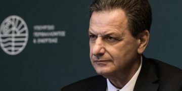 Θ.Σκυλακάκης: “Σύντομα πλήρως λειτουργικός ο πλωτός σταθμός FSRU στην Αλεξανδρούπολη”