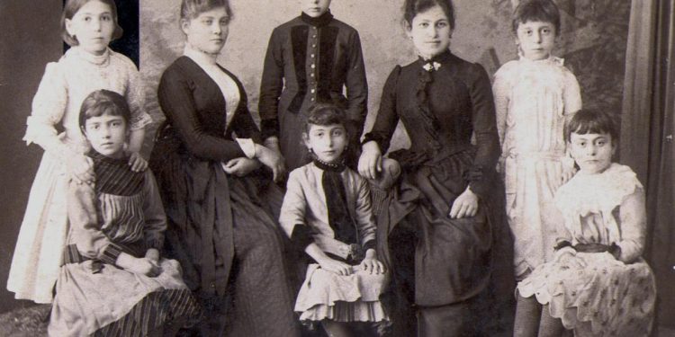 Πρόσφυγες: Αρχειακά Τεκμήρια από τις συλλογές Ν. Έβρου – Έκθεση στο Νομαρχείο Αλεξανδρούπολης