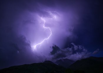 Επιδείνωση του καιρού από αύριο το απόγευμα