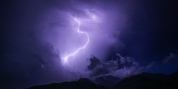 Επιδείνωση του καιρού από αύριο το απόγευμα