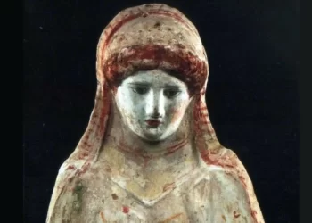 Βρέθηκε πήλινη γυναικεία προτομή στο Μουσείο της Αμφίπολης