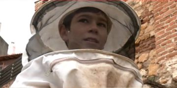 Διδυμότειχο: Μελισσοκόμος ετών…14!