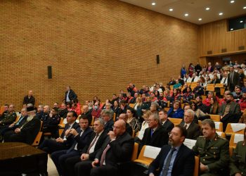 ΠΓΝΑ: Τελετή βράβευσης όσων συνέβαλαν στην εκκένωση κατά τη διάρκεια της πυρκαγιάς