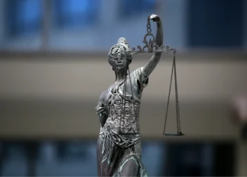 Ευρωπαϊκό Δικαστήριο Ανθρωπίνων Δικαιωμάτων: Καταδίκασε την Ελλάδα με πρόστιμο 8.000 για ηθική βλάβη σε ασυνόδευτο ανήλικο αιτούντα άσυλο