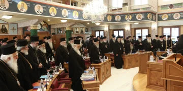 Ιερά Σύνοδος: Ομόφωνο “όχι” στον γάμο και την τεκνοθεσία ομόφυλων ζευγαριών