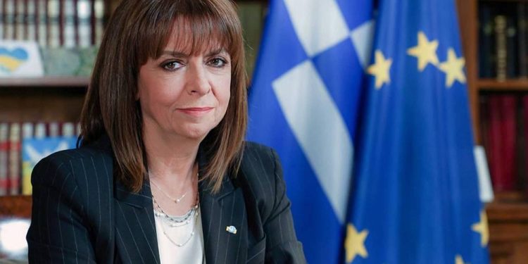 Κ. Σακελλαροπούλου: Με αναφορά και στις πυρκαγιές του Έβρου το Πρωτοχρονιάτικο μήνυμα της ΠτΔ