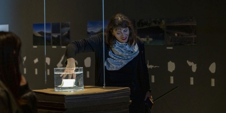 Η Τέχνη “ουρλιάζει” για την κλιματική κρίση και τις καταστροφές