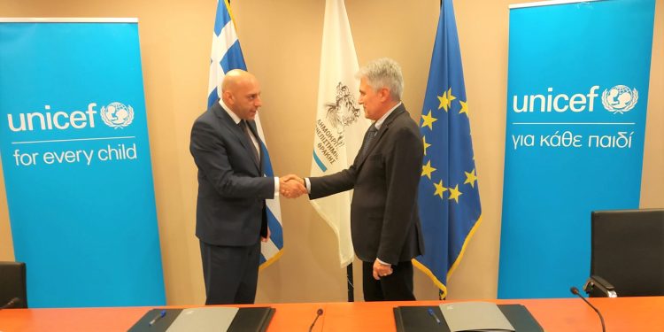 ΔΠΘ: Υπογραφή Συμφώνου Συνεργασίας με τη UNICEF για τα δικαιώματα του παιδιού