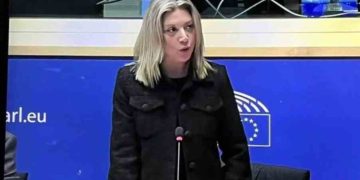 Καρυστιανού από Ευρωβουλή: Στα Τέμπη δεν έγινε μεγάλο δυστύχημα αλλά κρατικό έγκλημα