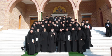 Κληρικοί Ιεράς Μητρόπολης Β.Έβρου: Αρνιούνται να υιοθετήσουν το νέο νομοσχέδιο για τα ομόφιλα ζευγάρια