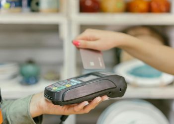 POS: Παράταση 1+1 μήνα στην ολοκλήρωση της διασύνδεσης με τις ταμειακές μηχανές