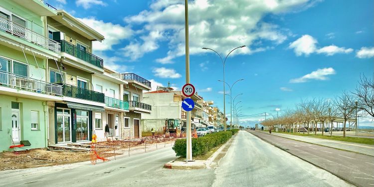 Παύλος Α. Μιχαηλίδης: Είναι τραγικό λάθος να γίνει διαπλάτυνση του πεζοδρομίου στην παραλιακή οδό