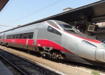 Ένα χρόνο μετά τα Τέμπη αποφεύχθηκε τελευταία στιγμή η σύγκρουση δύο τρένων