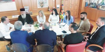 Γιάννης Ζαμπούκης: Συζήτηση για την ενδοοικογενειακή βία με φορείς της πόλης