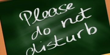 Τι αλλάζει στις ώρες κοινής ησυχίας κατά τη θερινή περίοδο