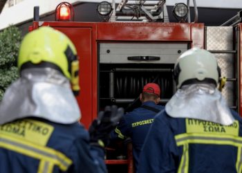 Αλεξανδρούπολη: Αναστάτωση από φωτιά στο κέντρο της πόλης