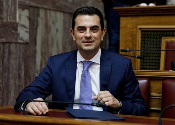 Μήνυμα Σκρέκα για το πασχαλινό καλάθι: Ίδιες οι τιμές με πέρυσι στα σούπερ μάρκετ