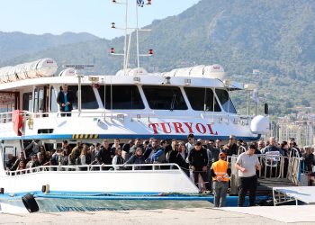 Τριπλασιάστηκαν οι Τούρκοι επισκέπτες στα νησιά με τη βίζα εξπρές