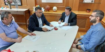 Δήμος Αλεξανδρούπολης: Υπογράφηκε η σύμβαση για την ανακαίνιση των ΚΕΠ