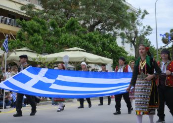 Αλεξανδρούπολη: Παρουσία πλήθους κόσμου πραγματοποιήθηκε η φετινή παρέλαση της 14ης Μαΐου