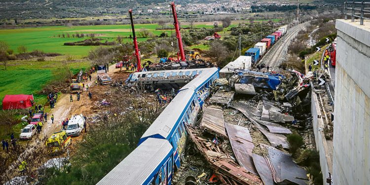 Τέμπη: Ταυτοποιήθηκε ανθρώπινο οστό θύματος που βρέθηκε σε μπάζα